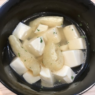 豆腐と油揚げのコンソメスープ